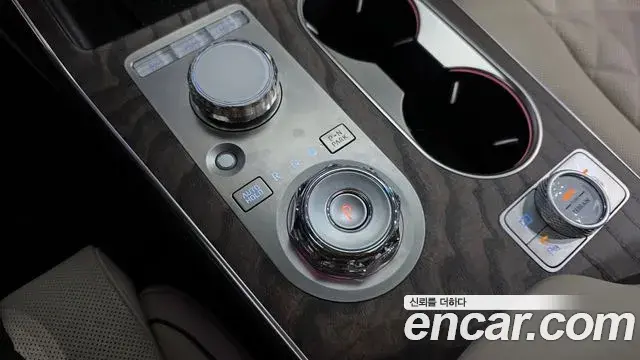 Genesis GV80 2023 — ფოტო 20/20