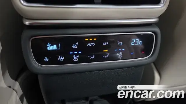 Genesis GV80 2023 — ფოტო 8/20