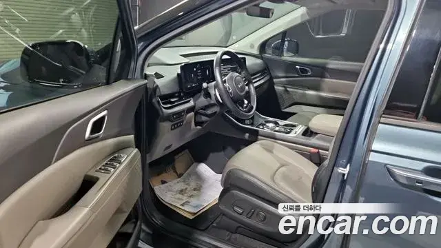 Kia Carnival 2024 — Şəkil 1/18