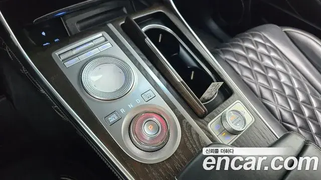 Genesis GV80 2021 — ფოტო 8/20
