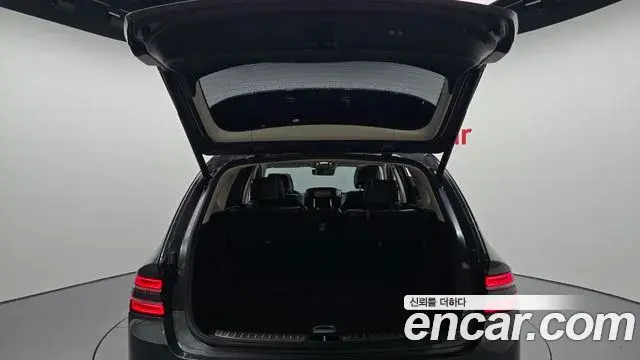 Genesis GV80 2021 — ფოტო 14/20