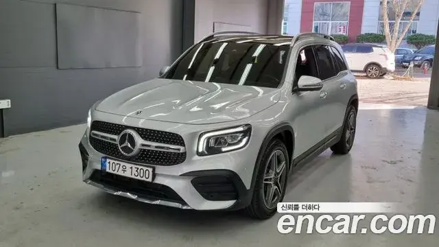 Mercedes-Benz GLB-Class 2020 — ფოტო 6/18