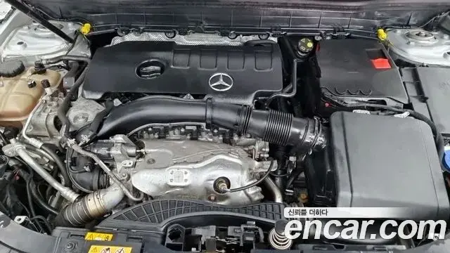 Mercedes-Benz GLB-Class 2020 — ფოტო 10/18