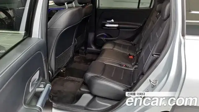 Mercedes-Benz GLB-Class 2020 — ფოტო 11/18