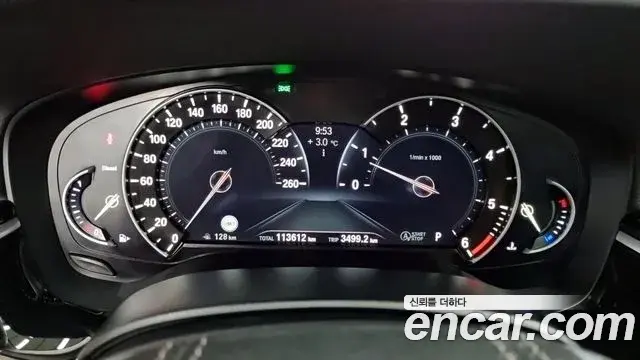 Mercedes-Benz GLB-Class 2020 — ფოტო 15/18
