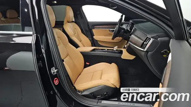 Volvo S90 2021 — ფოტო 17/20