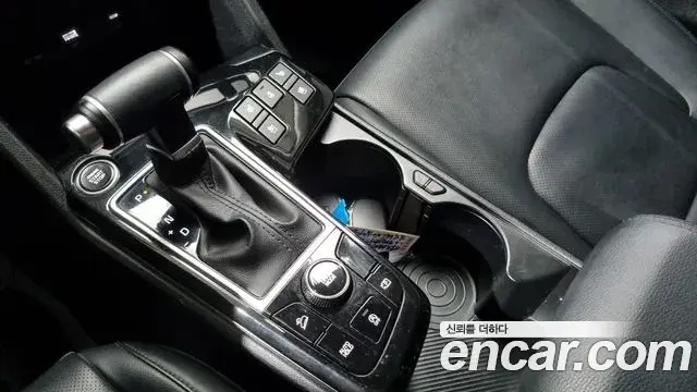 Kia Sportage 2022 — Şəkil 6/15