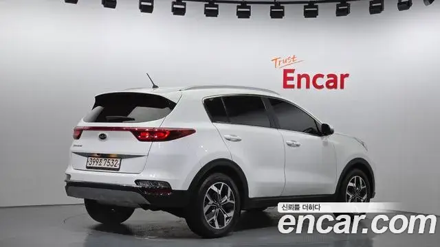 Kia Sportage The Bold 2018 — ფოტო 18/20