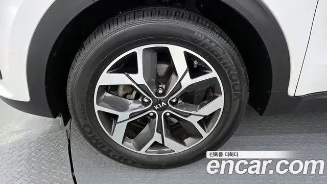 Kia Sportage The Bold 2018 — ფოტო 7/20