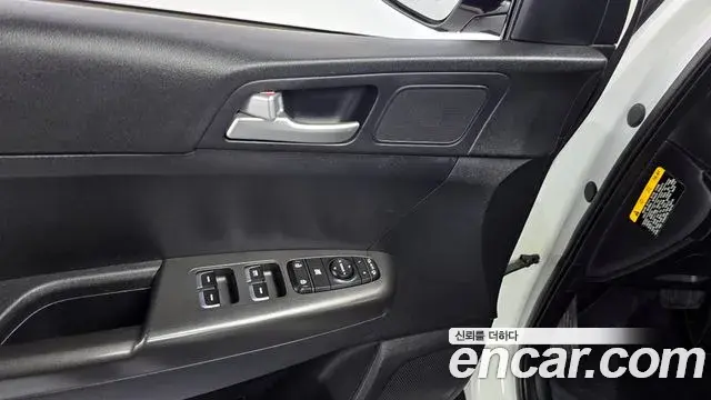 Kia Sportage The Bold 2018 — ფოტო 4/20