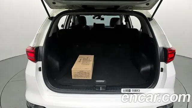 Kia Sportage The Bold 2018 — ფოტო 13/20