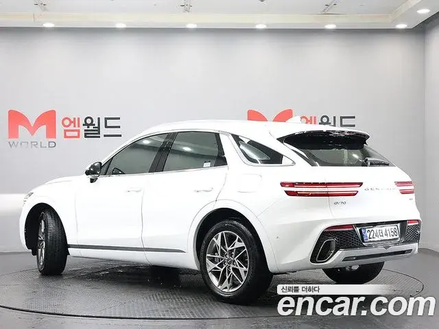 Genesis GV70 2024 — Photo 8/20