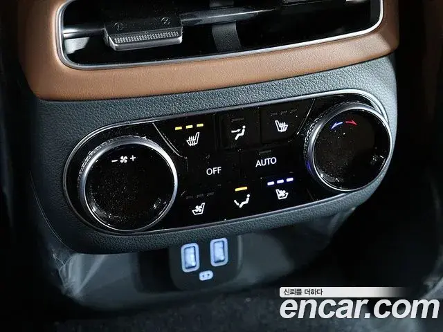 Genesis GV70 2024 — Photo 10/20