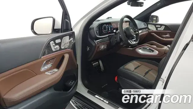 Mercedes-Benz GLE-Class 2025 — ფოტო 13/20