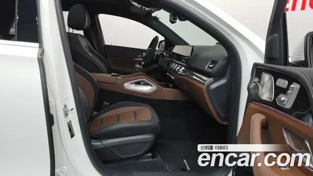 Mercedes-Benz GLE-Class 2025 — ფოტო 12/20
