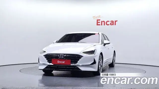 Hyundai Sonata Hybrid 2019 — ფოტო 8/20