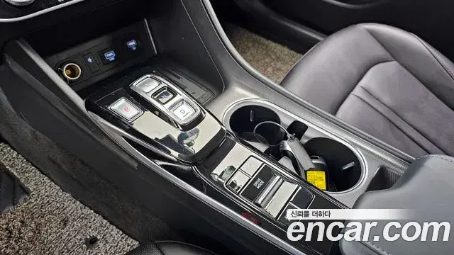 Hyundai Sonata Hybrid 2019 — ფოტო 6/20