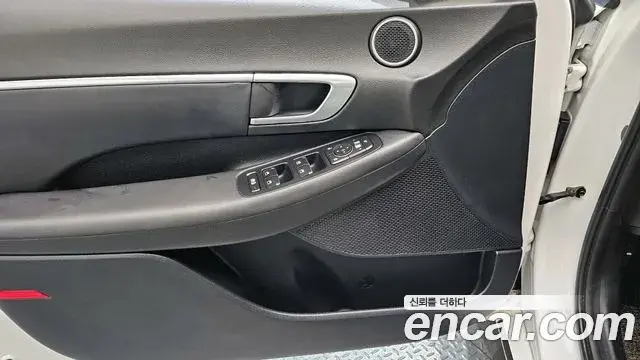 Hyundai Sonata Hybrid 2019 — ფოტო 14/20