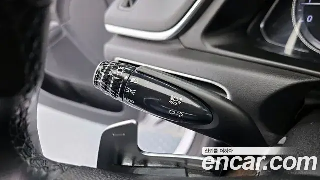 Hyundai Sonata Hybrid 2019 — ფოტო 15/20