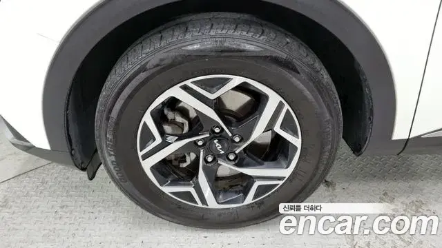 Kia Sportage 2021 — Photo 5/18