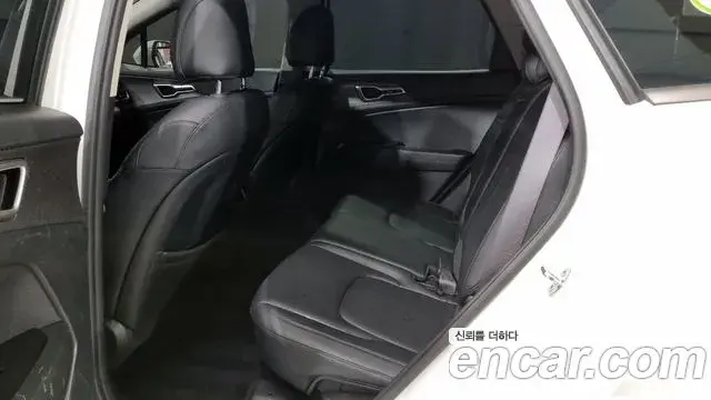 Kia Sportage 2021 — Photo 16/18