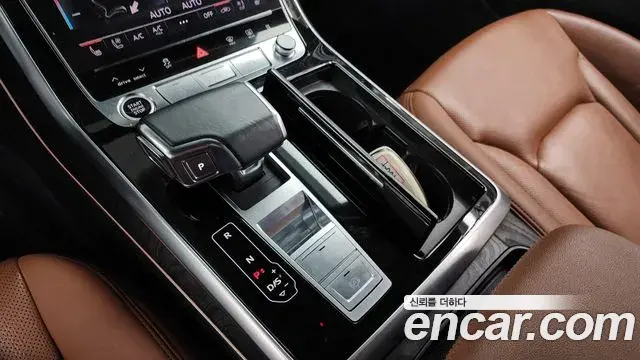 Audi Q7 2022 — Şəkil 20/20