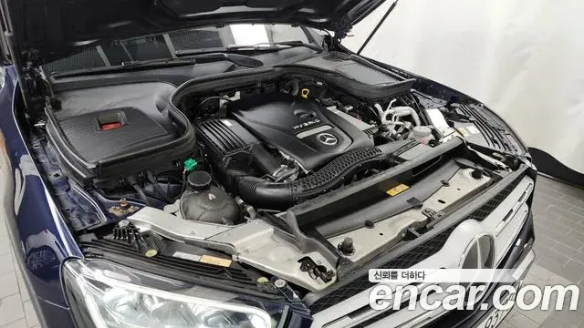 Mercedes-Benz GLC-Class 2020 — ფოტო 7/20