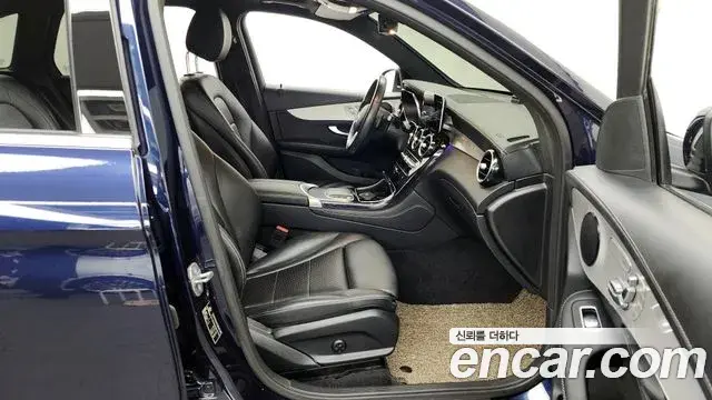 Mercedes-Benz GLC-Class 2020 — ფოტო 14/20