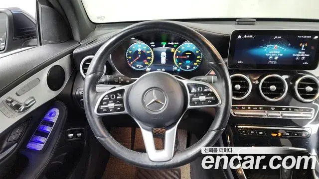 Mercedes-Benz GLC-Class 2020 — ფოტო 9/20