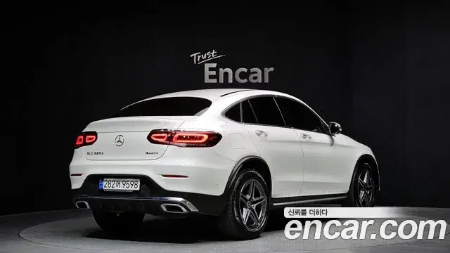 Mercedes-Benz GLC-Class 2023 — ფოტო 4/20