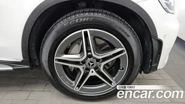 Mercedes-Benz GLC-Class 2023 — ფოტო 19/20