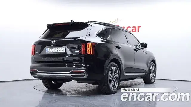 Kia Sorento 2021 — ფოტო 13/20