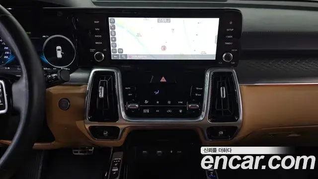Kia Sorento 2021 — ფოტო 16/20