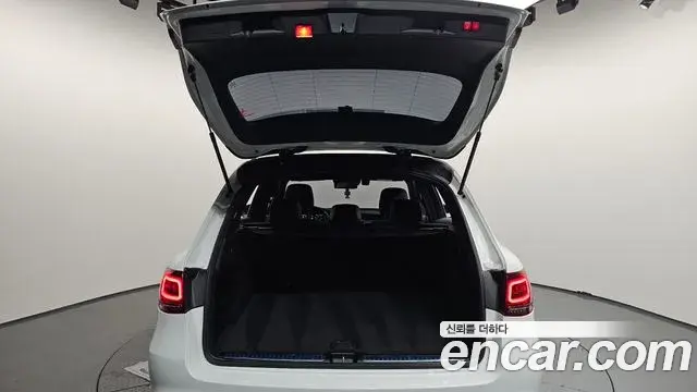 Mercedes-Benz GLC-Class 2022 — ფოტო 20/20