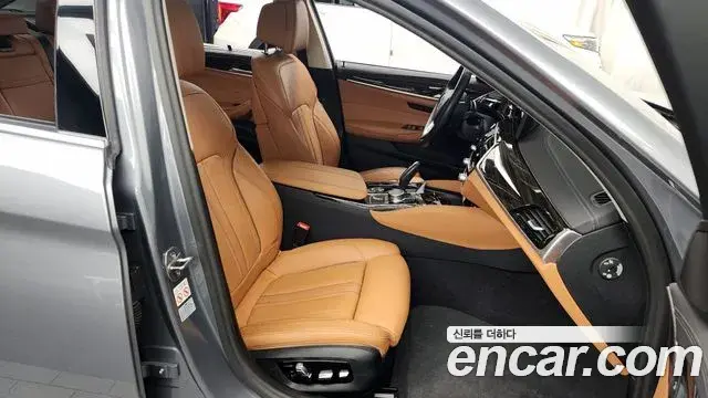 BMW 5 Series 2022 — ფოტო 20/20
