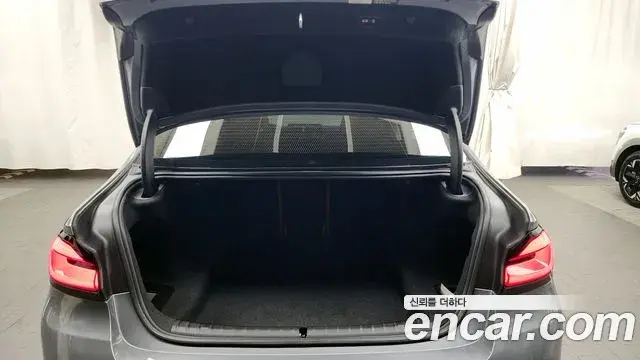BMW 5 Series 2022 — ფოტო 5/20