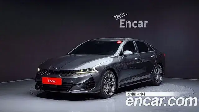 Kia K5 2020 — ფოტო 14/20