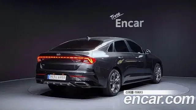 Kia K5 2020 — ფოტო 12/20