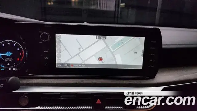 Kia K5 2020 — ფოტო 10/20