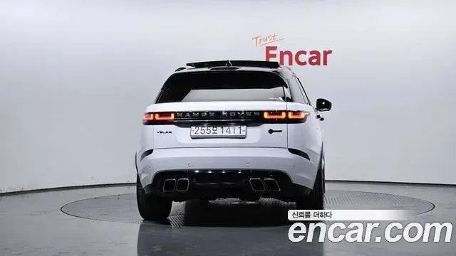 Land Rover Range Rover Velar 2019 — Фото 4/20