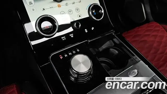 Land Rover Range Rover Velar 2019 — Фото 9/20