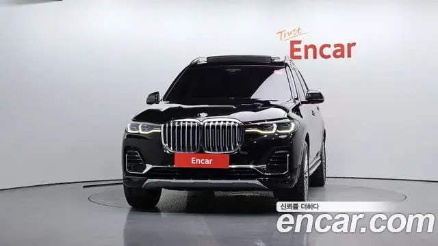 BMW X7 2020 — Photo 2/20