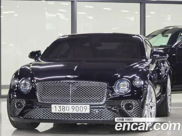 Bentley Continental GT 2021 — ფოტო 5/15
