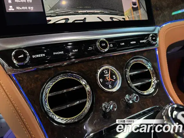 Bentley Continental GT 2021 — ფოტო 7/15