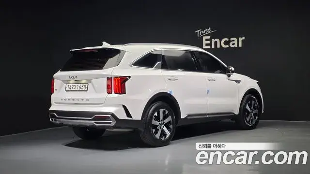 Kia Sorento 2021 — Photo 2/20