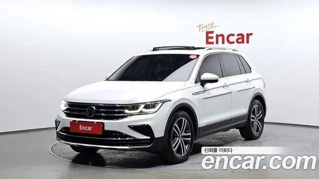 Volkswagen Tiguan 2021 — ფოტო 1/20