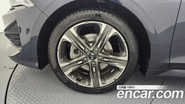 Kia K5 2020 — ფოტო 3/20