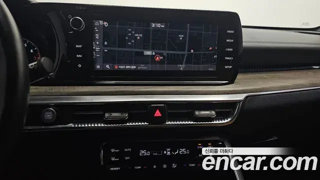 Kia K5 2020 — ფოტო 13/20