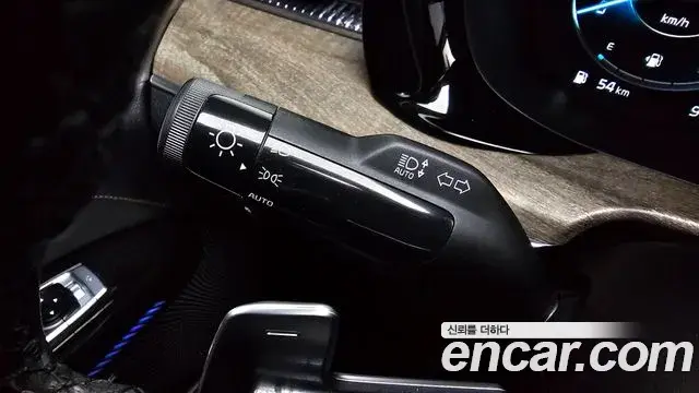 Kia K5 2020 — ფოტო 15/20