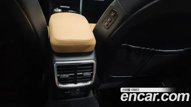 Kia K5 2020 — ფოტო 17/20